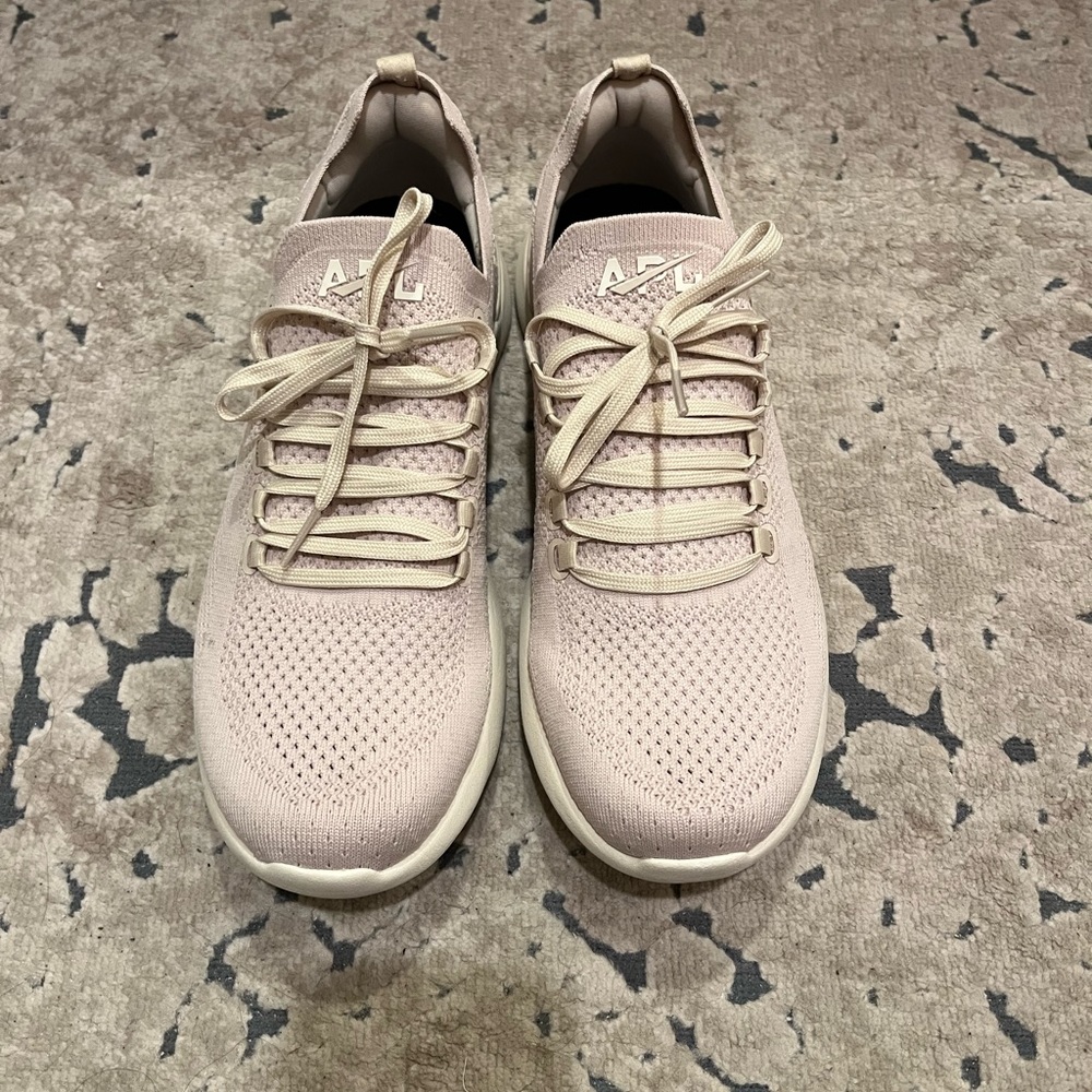 APL Techloom Breeze W